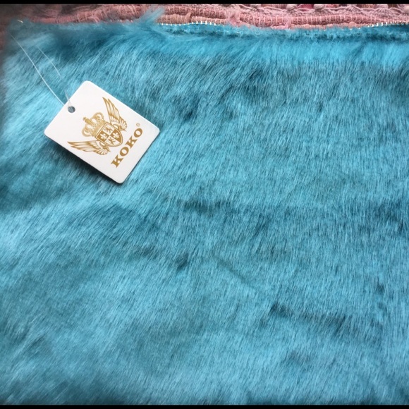 BOHO FAUX FUR CLUTCH 🔴FINAL CLEARANCE/SALE🔴 - Picture 3 of 6